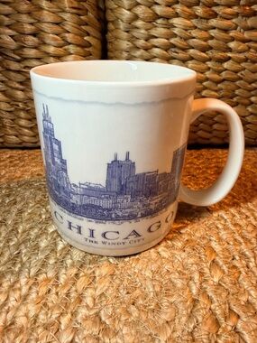 Starbucks Architecural Series Chicago Skyline Mug in White and Blue